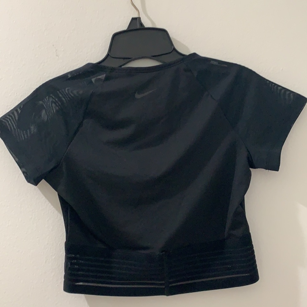 Nike sport top - Picture 3 of 8